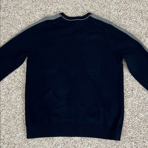 Express Navy V-Neck Sweater with Gray Accents - XL - Picture 6 of 7